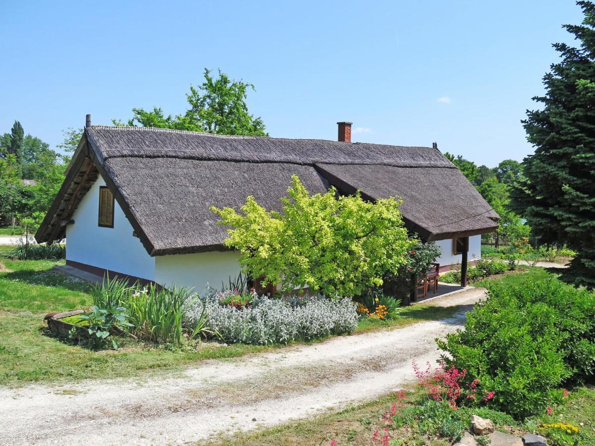 Holiday Home Szijarto - Bgk111 By Interhome Balatongyorok Bagian luar foto