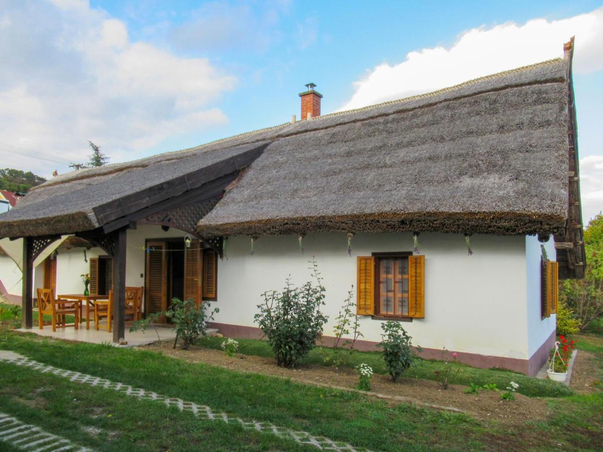 Holiday Home Szijarto - Bgk111 By Interhome Balatongyorok Bagian luar foto